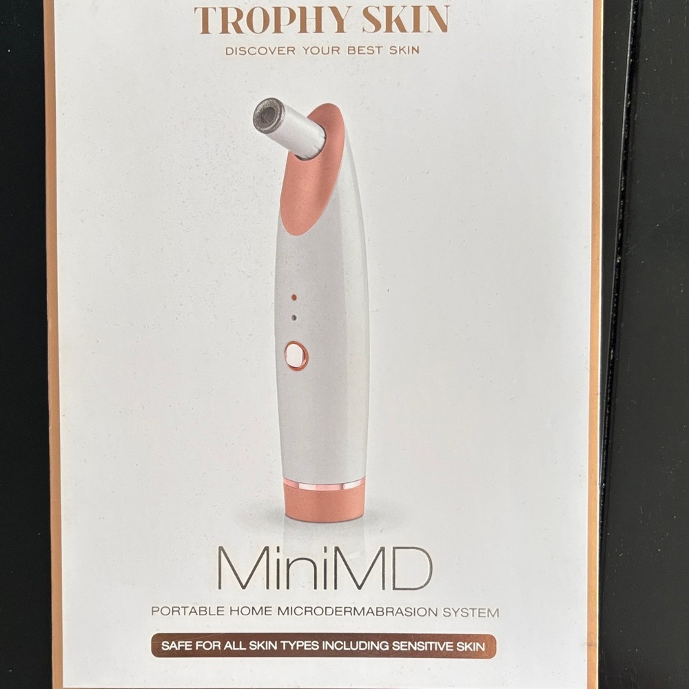 Trophy Skin MiniMD Microdermabrasion System - White and Pink